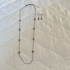 Elegant Gold Necklace and Earring Set